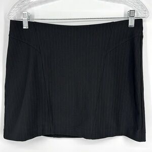 Express Stretch Ribbed Mini Skirt Women’s Size Medium in Black - EUC!